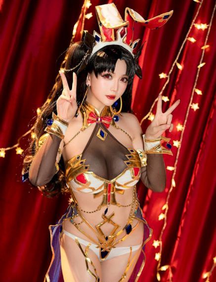 欧美夸张耳饰新娘_国产剧手机免费观看完整