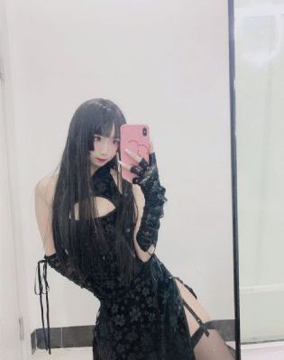欧美艳星大尺度裸露_720神马在线观看